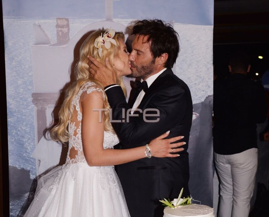 Τζώρτζογλου – Μαριόλα: Έκοψαν τούρτα και χόρεψαν συρτάκι στο γλέντι! Φωτογραφίες και βίντεο