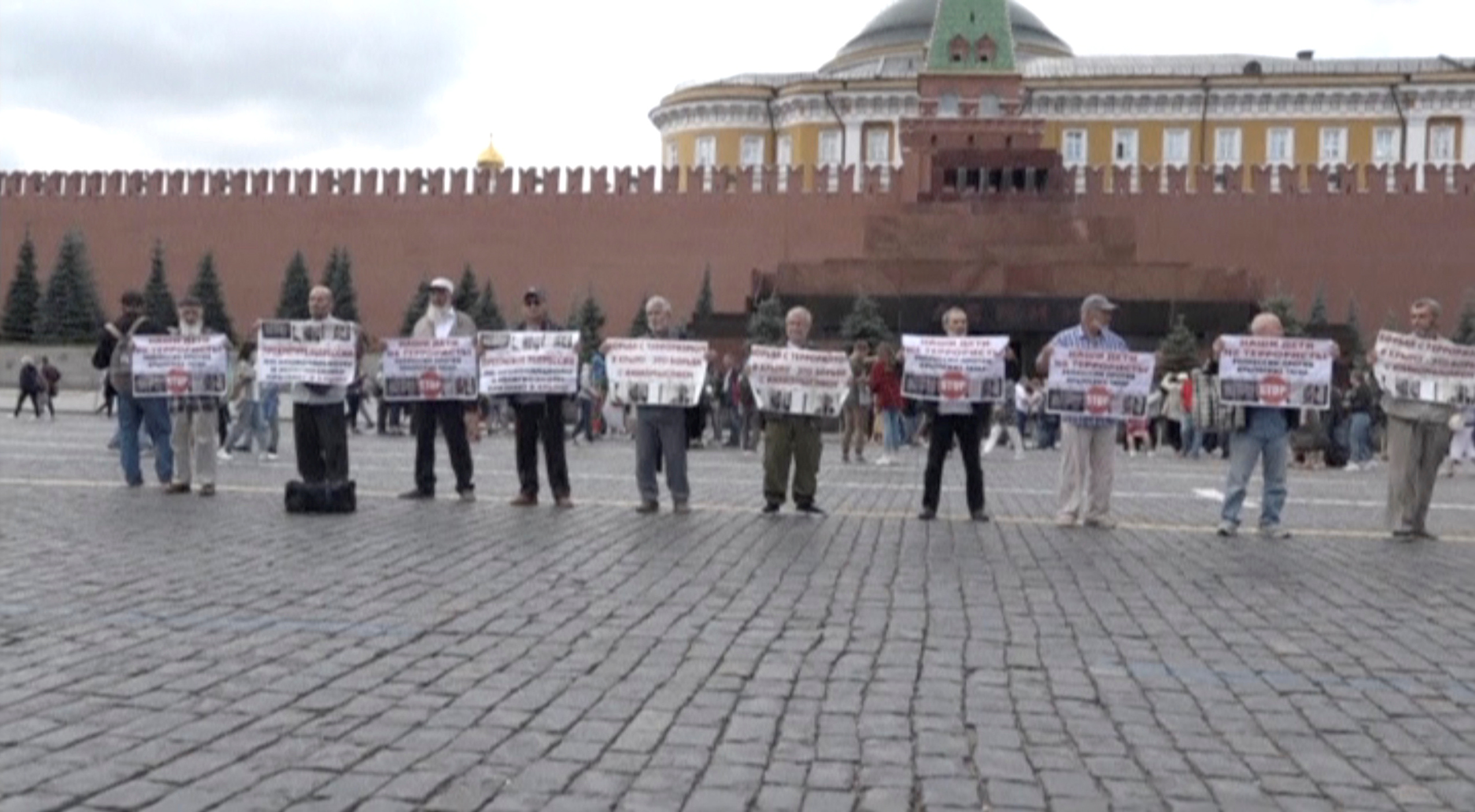 Ρωσία: Συνέλαβαν Τατάρους της Κριμαίας στην Κόκκινη Πλατεία