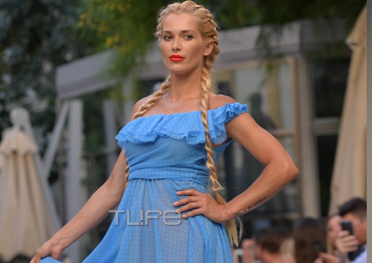 Βικτώρια Καρύδα: Έκανε πασαρέλα στο fashion show του Βασίλειου Κωστέτσου και έκλεψε τις εντυπώσεις! [pics]