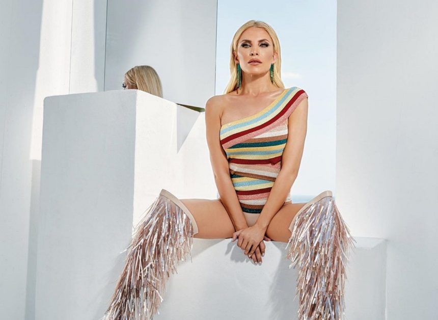 Η εξομολόγηση της Κατερίνας Καινούργιου: Τα λάθη, η προσωπική της ζωή και η σχέση της με τον χρόνο [pics]