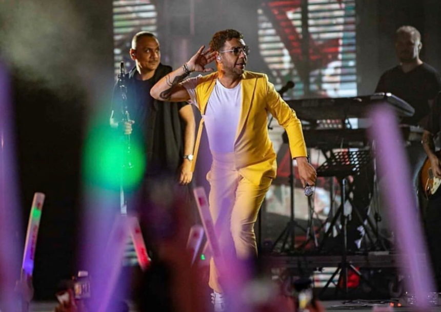 Ο Γιώργος Μαζωνάκης αποθεώθηκε στην Κατερίνη – Το αδιαχώρητο σε συναυλία του [video]