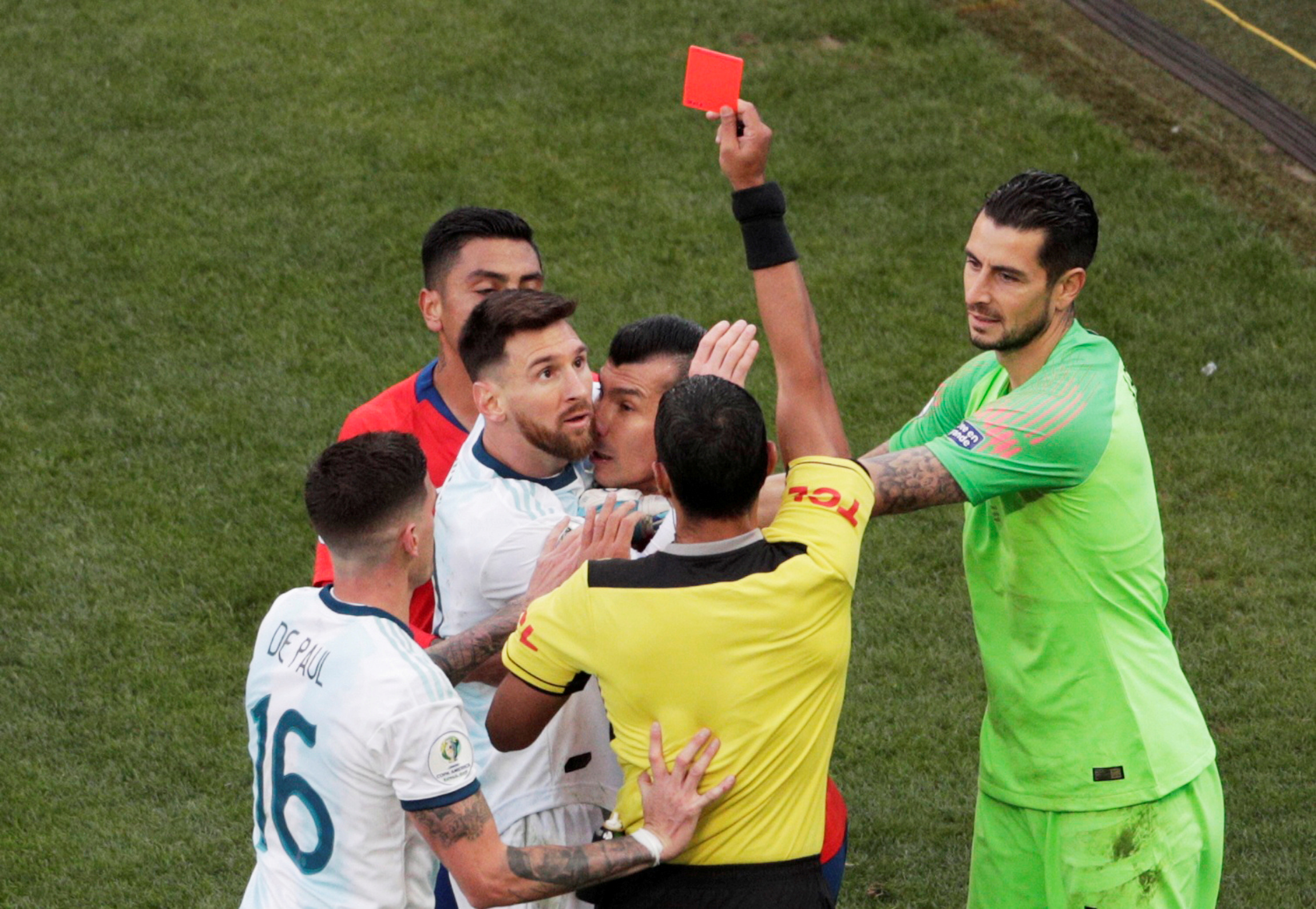 Copa America: Αποβλήθηκε ο Μέσι! Εκπληκτική ασίστ πριν την κόκκινη κάρτα – videos