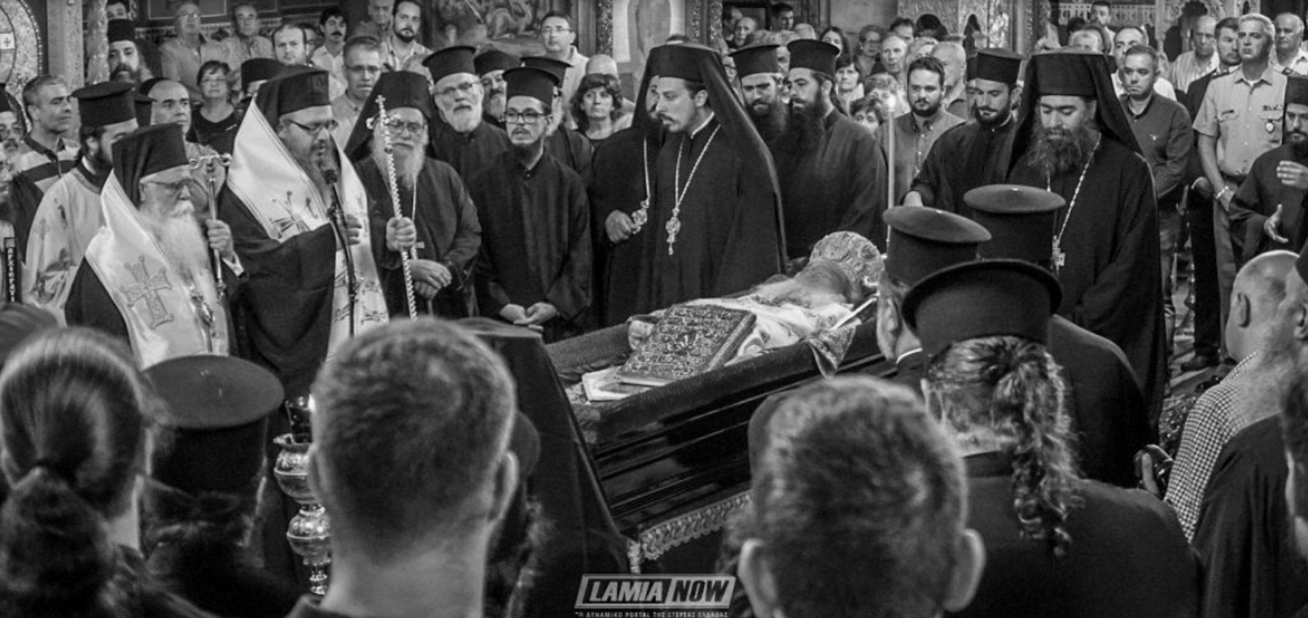 Λαμία: Σε λαϊκό προσκύνημα το σκήνωμα του μακαριστού Μητροπολίτη Νικόλαου