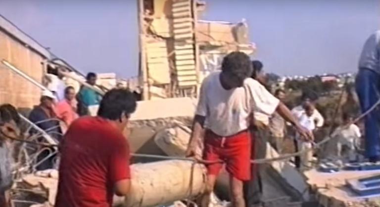 Όταν η Αθήνα θρηνούσε θύματα από τον φονικό σεισμό - Οι 143 νεκροί, η Ρικομέξ και οι εικόνες που έμειναν για πάντα στην μνήμη