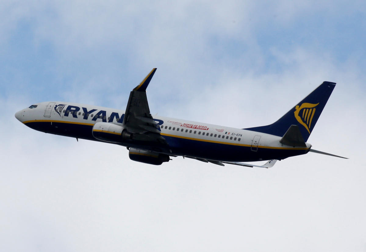 Πτήση Ryanair: Οι πρώτες εικόνες από το αεροσκάφος στο Μινσκ