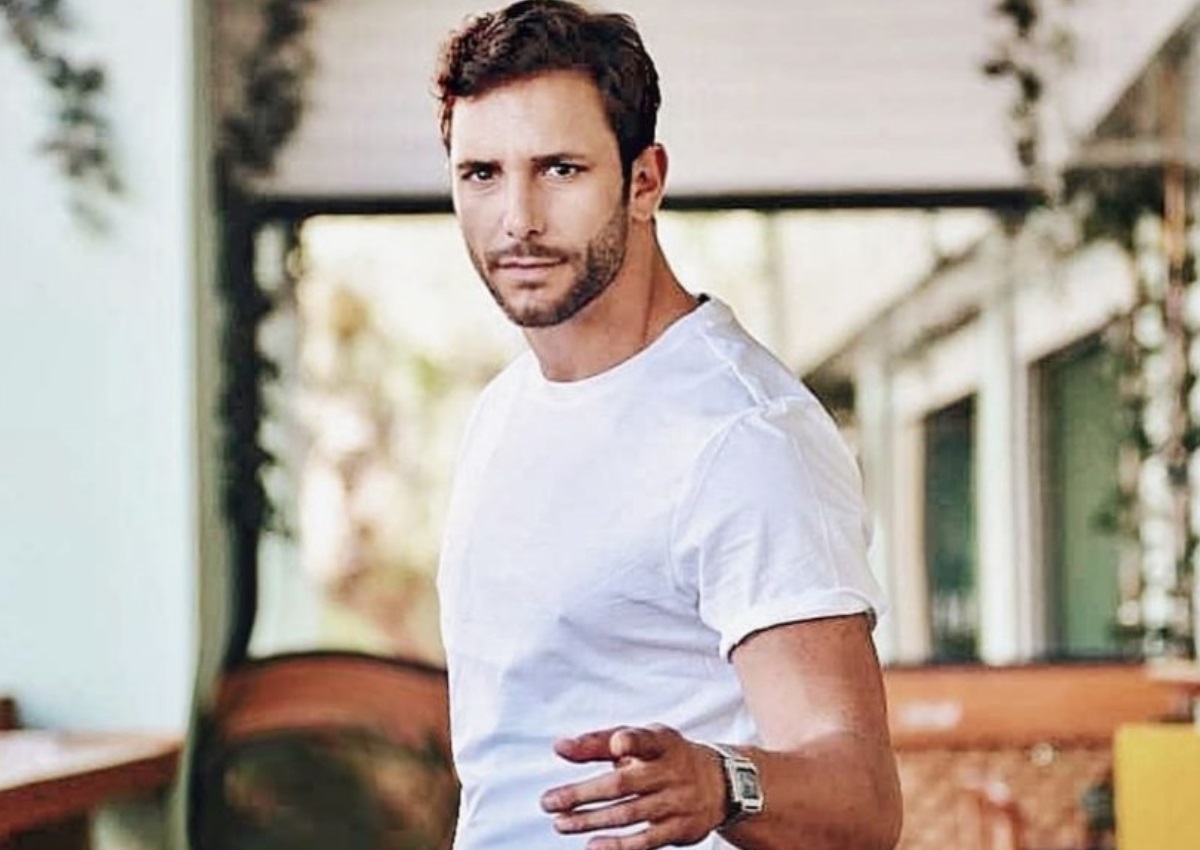 Κι όμως ο Ευθύμης Ζησάκης «τρολάρει» την Ελένη Μενεγάκη!