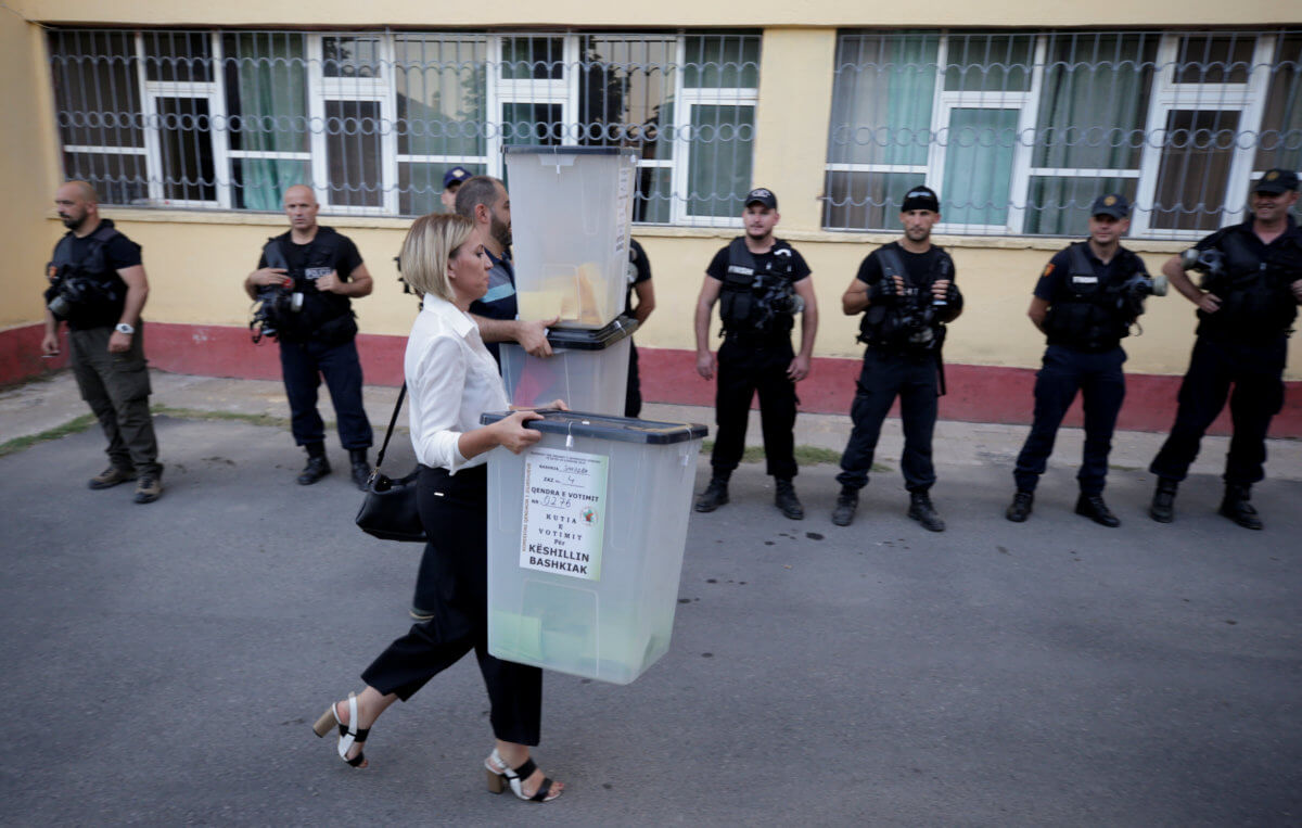 Αλβανία: Η αποχή από τις εκλογές φέρνει νέα πολιτική αναταραχή