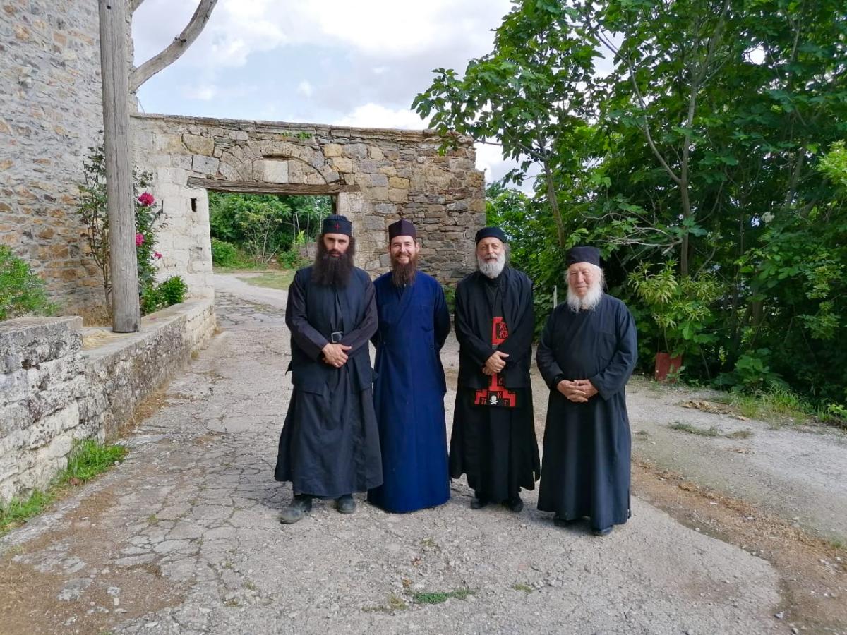 Άνθιμος Ανανιάδης: Έγινε μοναχός στο Άγιο Όρος [pics]