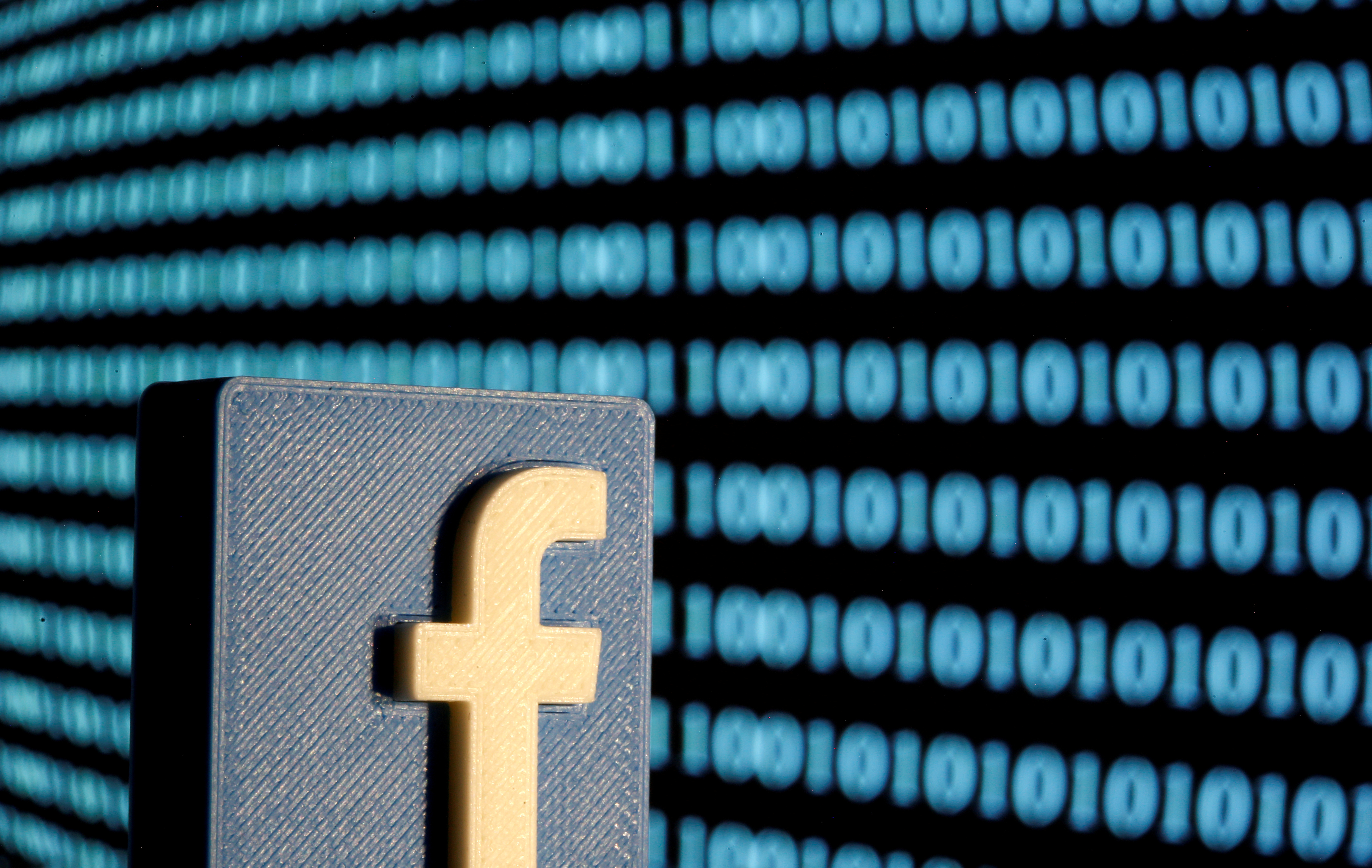 Πρόστιμο μαμούθ στο Facebook για το σκάνδαλο της Cambridge Analytica