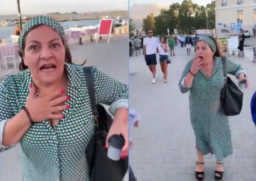 Η Δανάη Μπάρκα… “χούφτωσε” την Βίκυ Σταυροπούλου στη μέση του δρόμου – Η απίθανη αντίδραση της ηθοποιού [video]