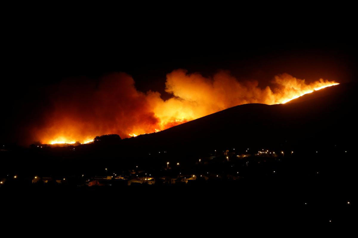 Πορτογαλία: Ο πύρινος εφιάλτης επέστρεψε! Κόλαση στο βουνό που το 2017 κάηκαν 64 άνθρωποι