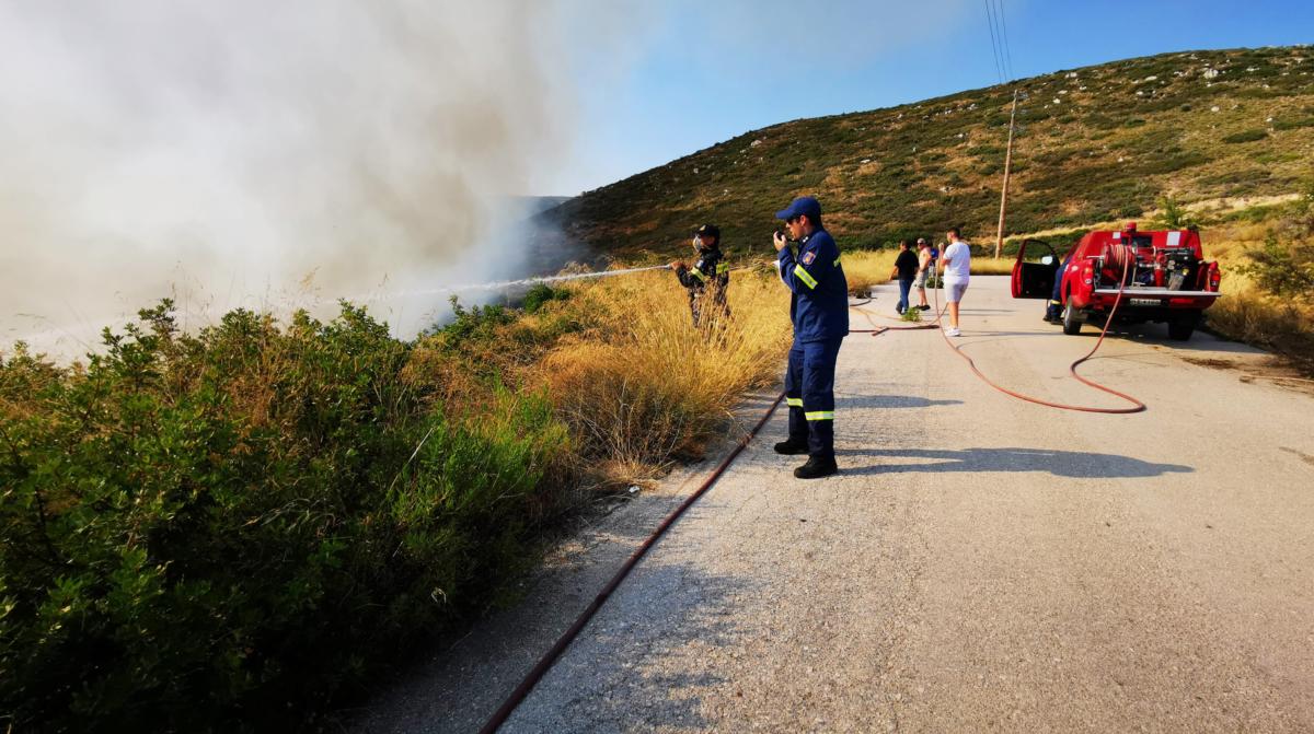 Φωτιά τώρα στον Ασπρόπυργο