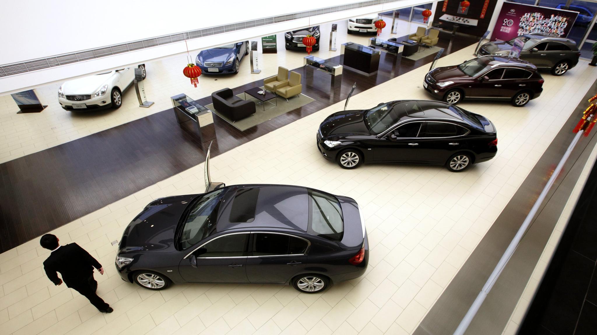 Γιατί η «premium φίρμα» της Nissan απέτυχε στην Ευρώπη;