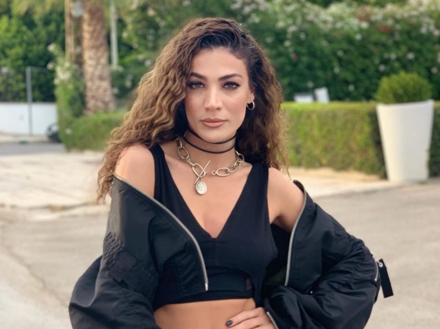 Η Ήβη Αδάμου είναι μια χαζομαμά! Η φωτογραφία με την ενός έτους κόρη της!