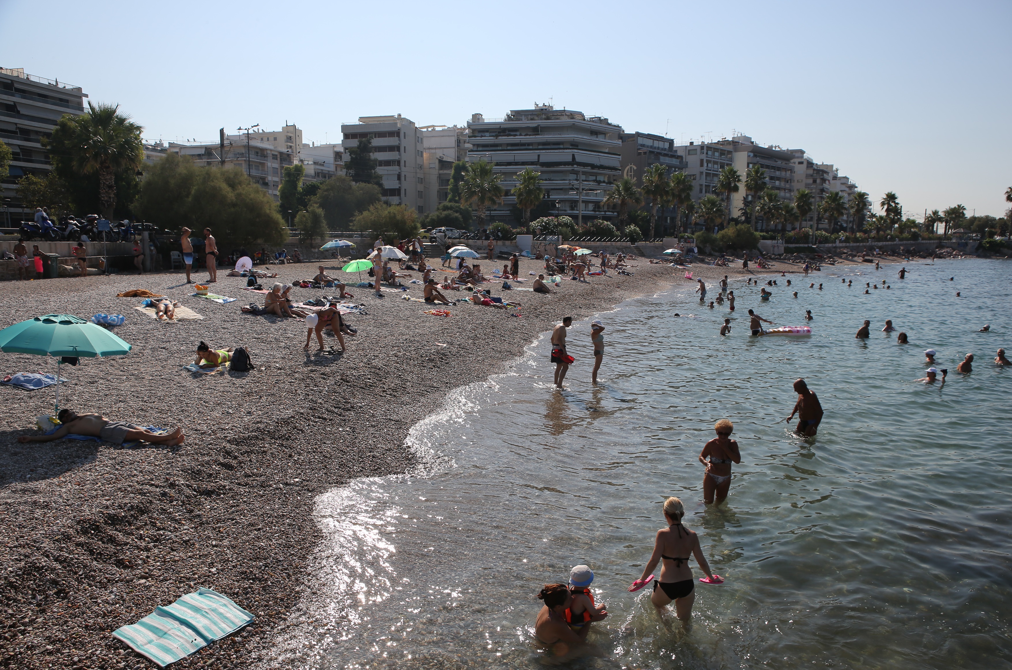 Καιρός αύριο: Σε εξέλιξη η θερμή εισβολή – Πού θα χτυπήσουν τα 40άρια!