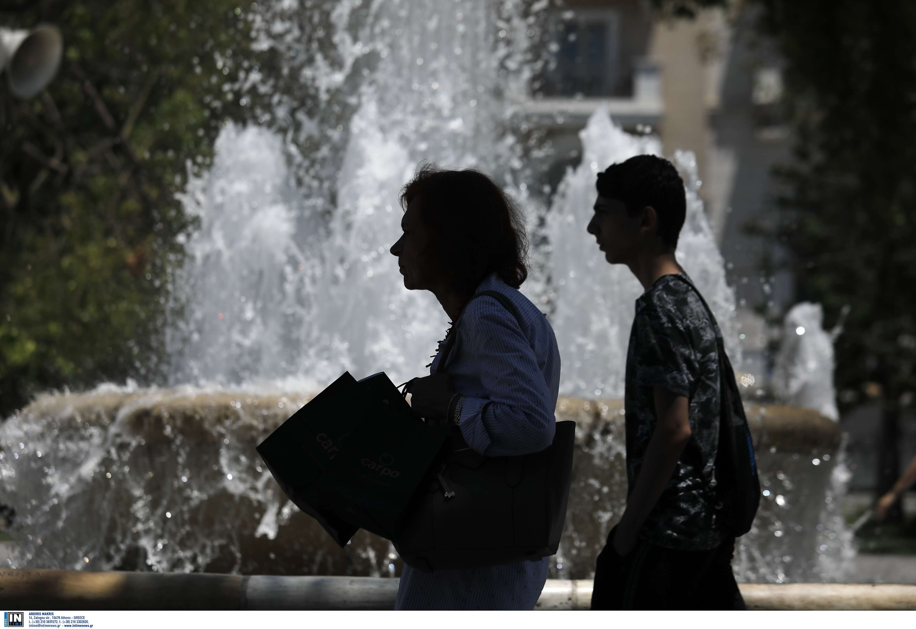 Καύσωνας: Συμβουλές προστασίας – Γιατί κινδυνεύουν οι καρδιοπαθείς