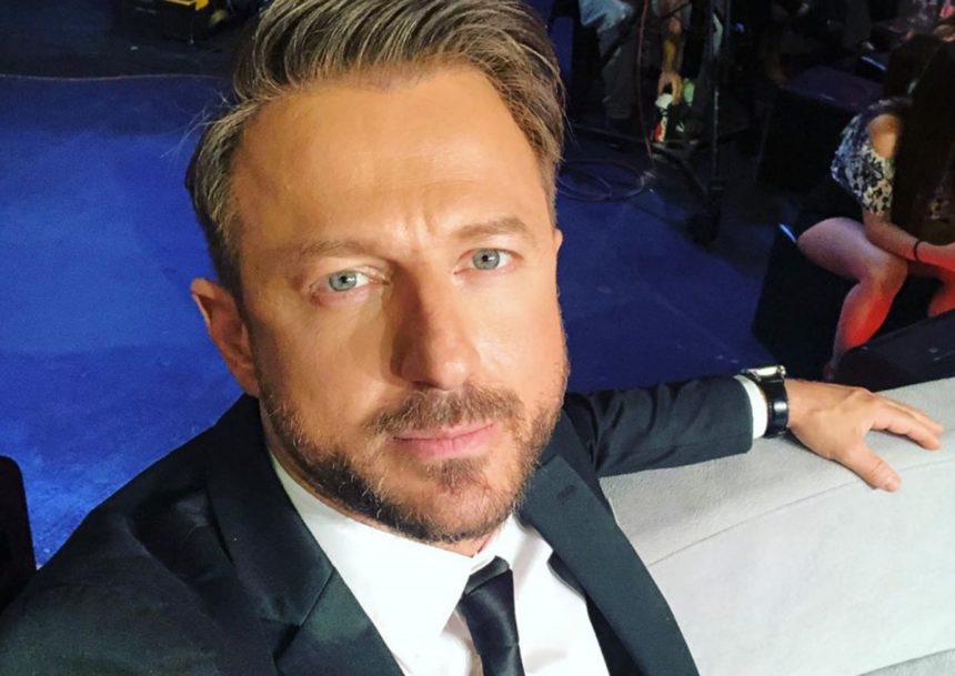 Το δημόσιο ξέσπασμα του Κώστα Καραφώτη: «Εξαιτίας ενός αντιεπαγγελματία έμειναν χωρίς δουλειά…»