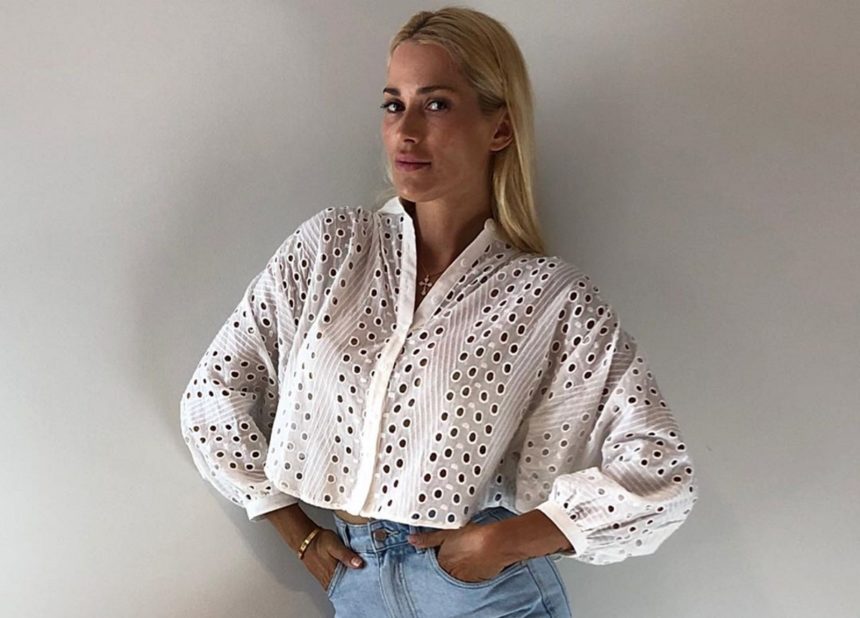 Η Βικτώρια Καρύδα παίζει μποξ στην παραλία και εντυπωσιάζει με τις ικανότητές της [video]