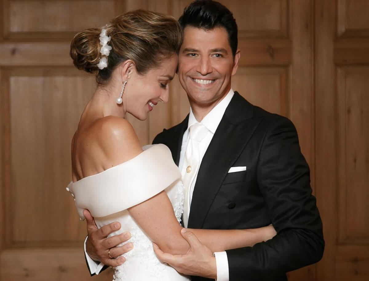 Σάκης Ρουβάς: Η ερωτική εξομολόγηση στην Κάτια ανήμερα της επετείου του γάμου τους!