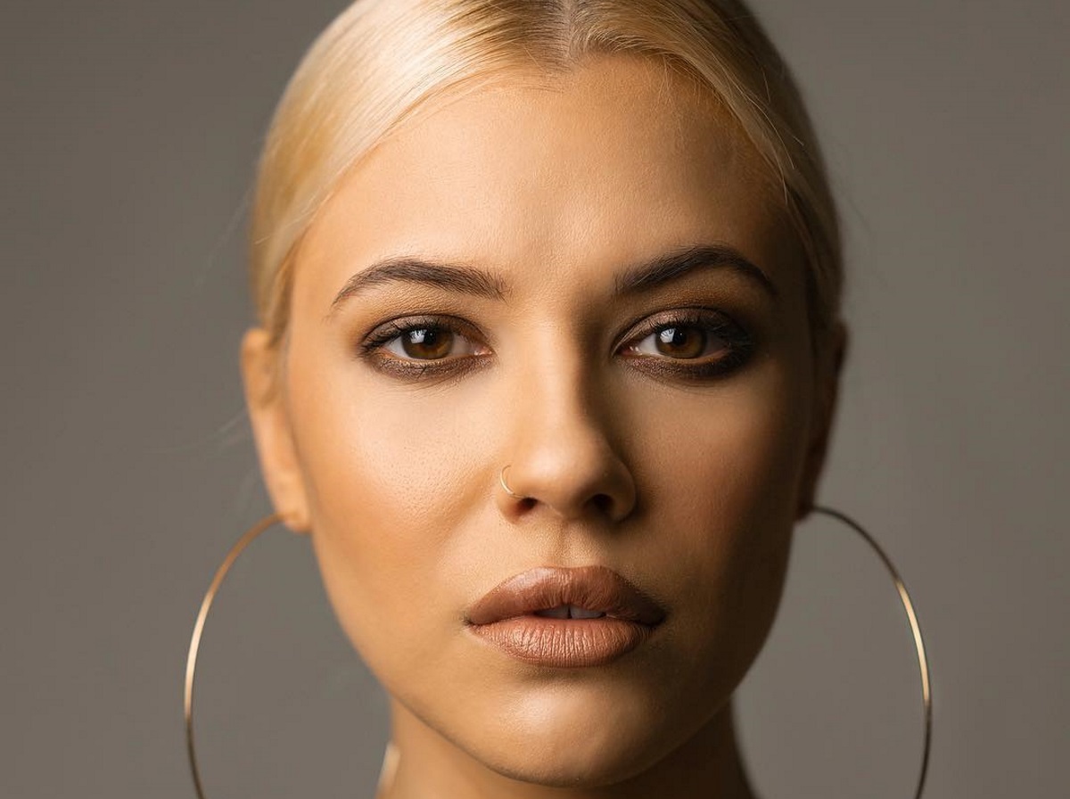 Βαρύ πένθος για την Λάουρα Νάργες – Έφυγε από τη ζωή αγαπημένο της πρόσωπο