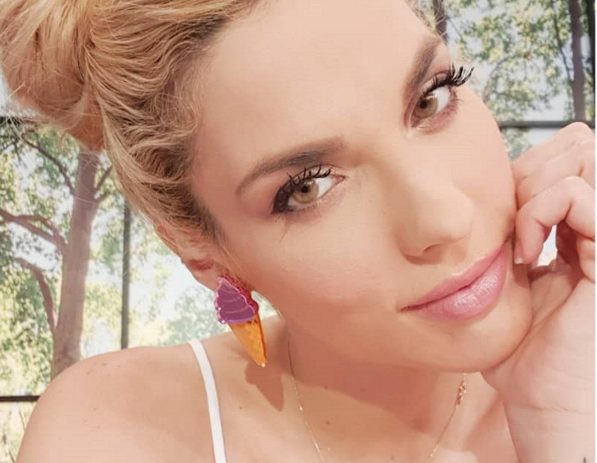 Η Μαντώ Γαστεράτου χορεύει ξέφρενα και μας δείχνει την φουσκωμένη κοιλιά της!