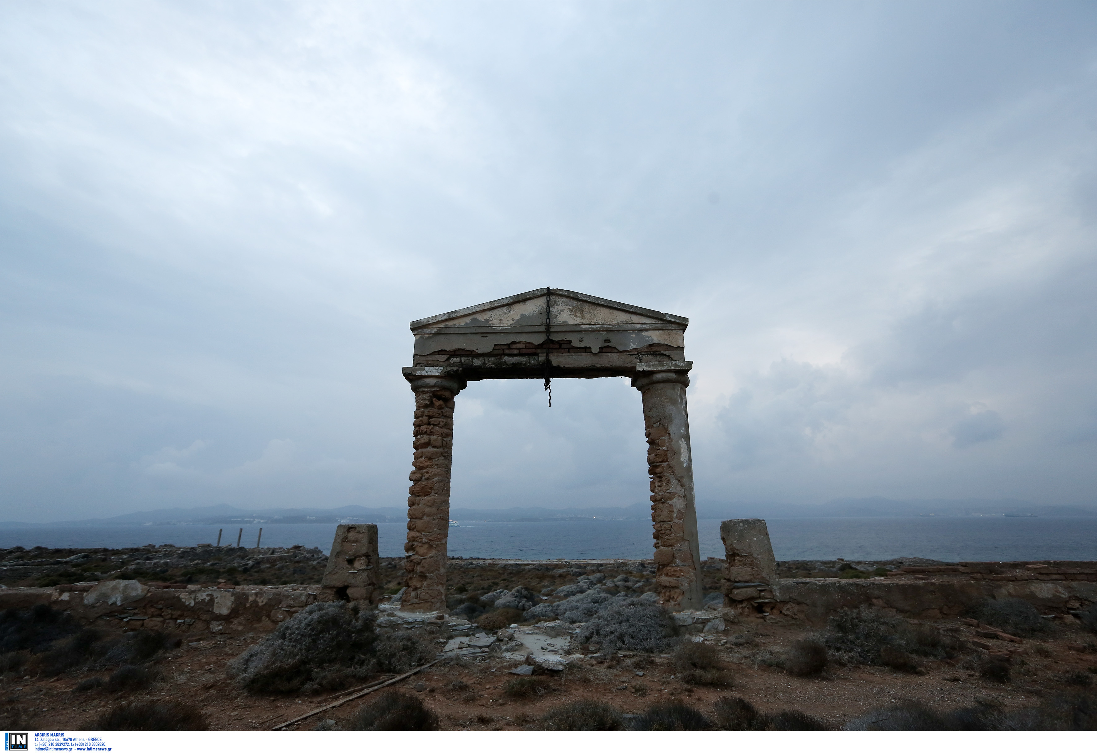 Αρχαιολογικός χώρος όλη η Μακρόνησος