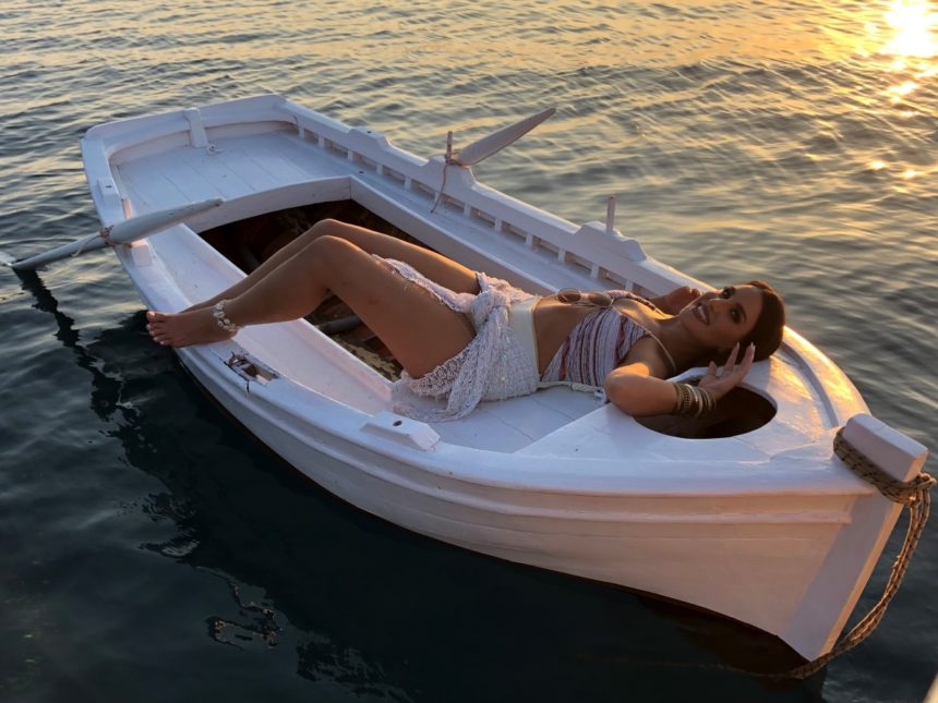 “Νύχτα Γίνονται Τα Θαύματα” – Το νέο ξεχωριστό video clip της Μαλού γεμάτο με… Μεσσηνία!!!