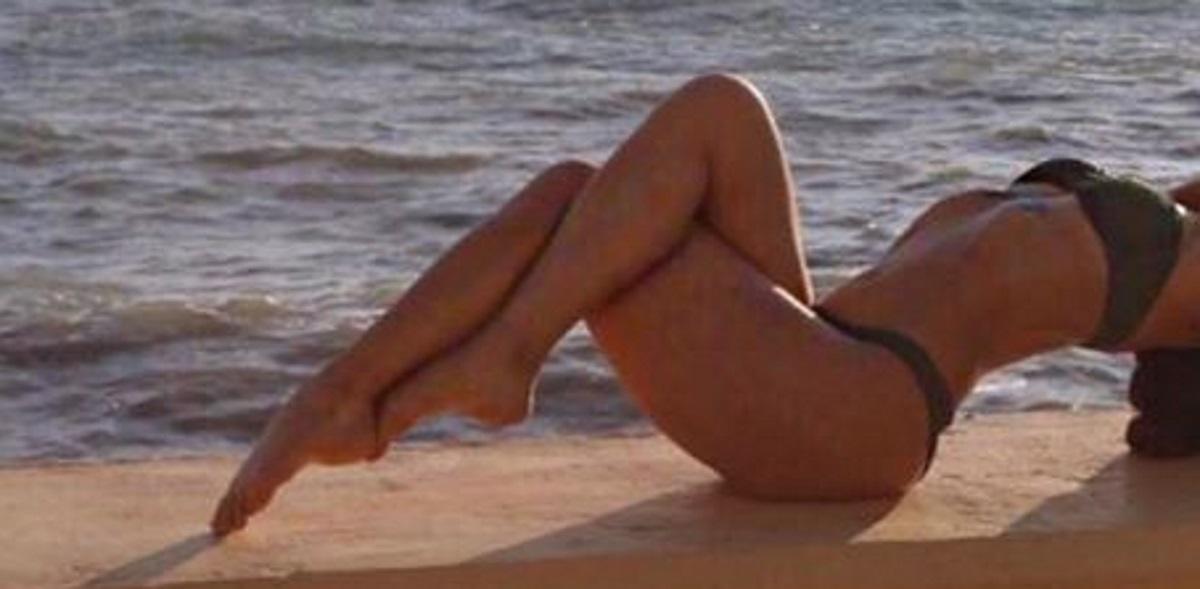 Φόρεσε το μαγιό της και άναψε “φωτιές” με τις σέξι πόζες της!