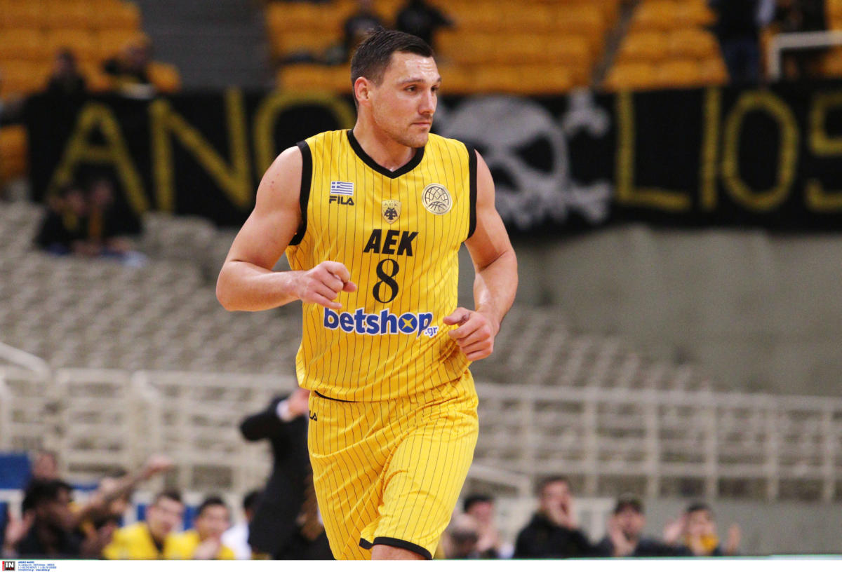 Η FIBA δικαίωσε τον Γιόνας Ματσιούλις και η ΚΑΕ ΑΕΚ κατηγορεί τον Λιθουανό για συκοφάντηση