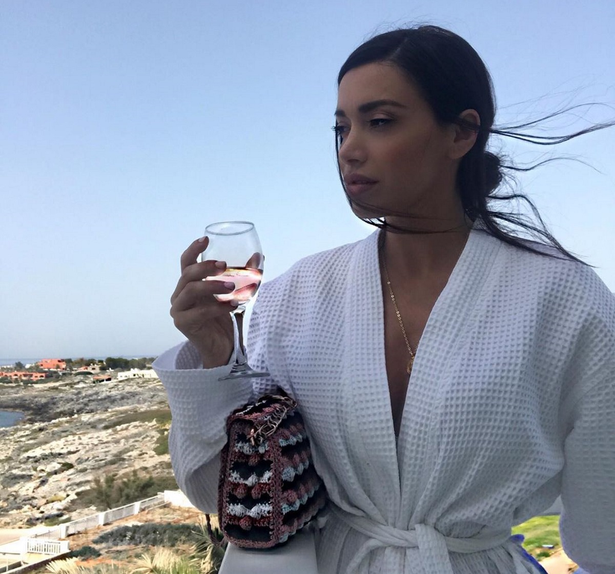 Όλγα Φαρμάκη: Η μακροσκελής απάντηση στον Κωστόπουλο μετά το ξέσπασμά του για τις influencers!