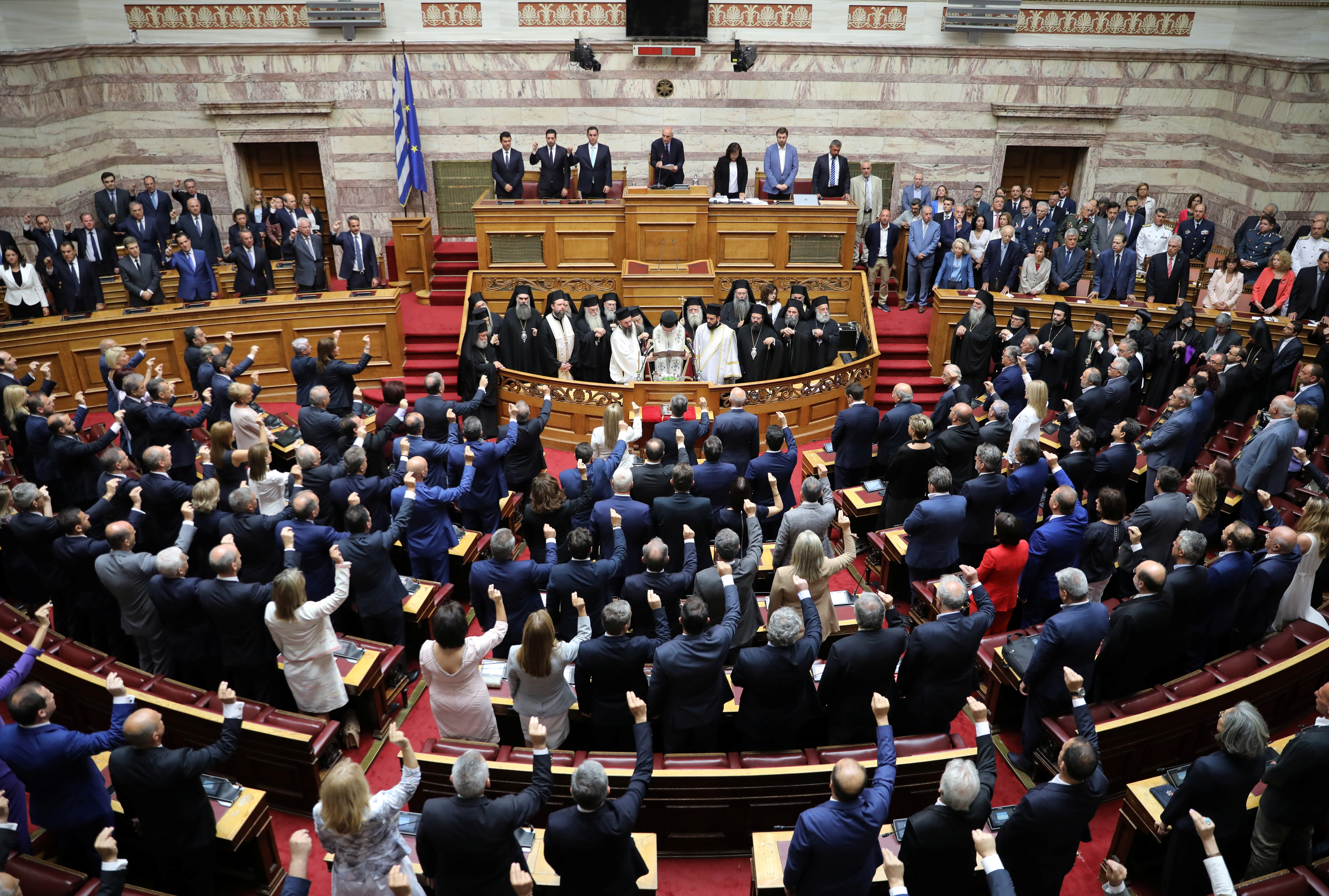 Ορκωμοσία νέας Βουλής: Πως ορκίστηκαν οι βουλευτές – Όλα όσα έγιναν