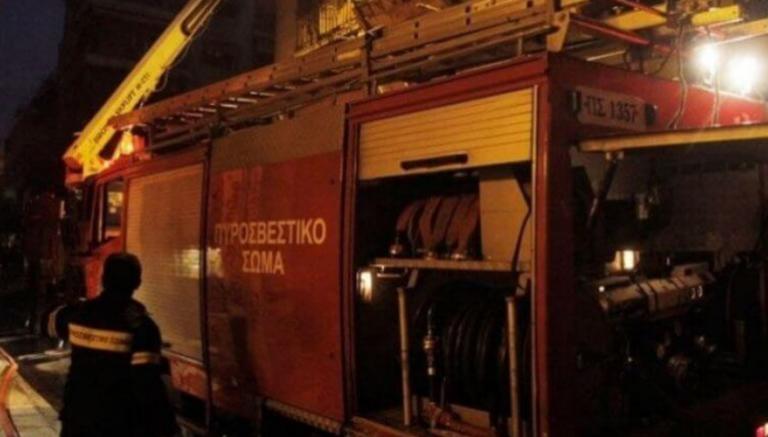 Νέο Ηράκλειο: Φωτιά σε διαμέρισμα - Πληροφορίες για ένα εγκλωβισμένο άτομο