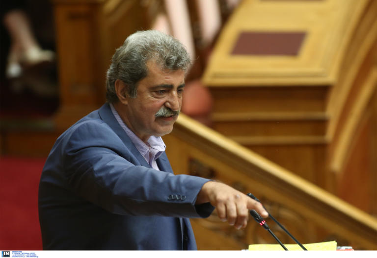 Πολάκης: Προσπαθήστε να με βάλετε φυλακή, δεν θα καταφέρετε! Κλείσιμο με μαντινάδες και... "ψηφίστε τώρα!" Αποχώρησε ο ΣΥΡΙΖΑ