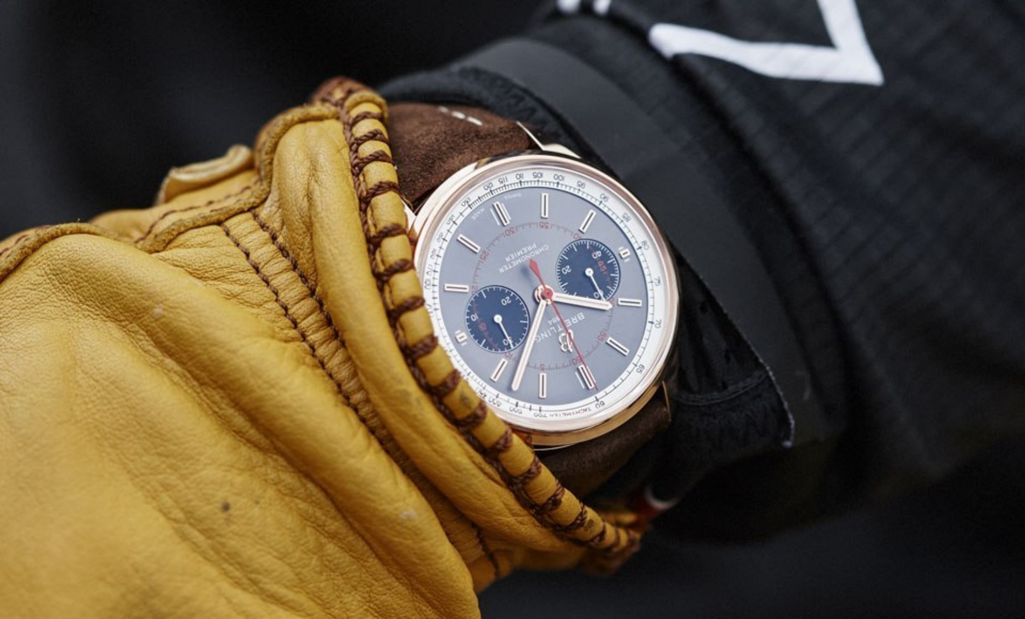 Ένα απίστευτο ρολόι γι’αυτούς που αγαπούν τους δύο τροχούς και τα κύματα!