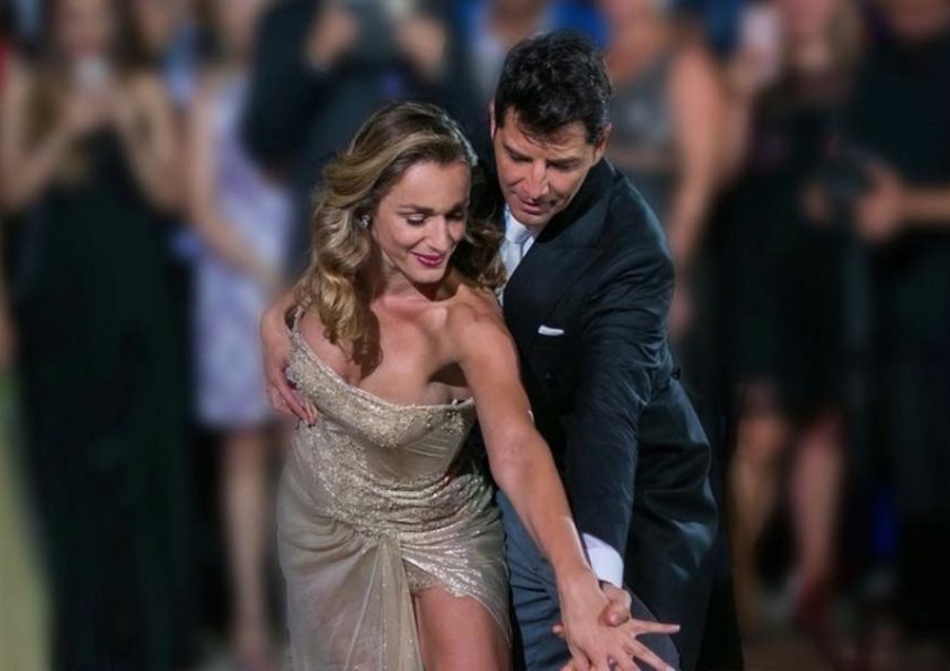 Σάκης Ρουβάς: Το καυτό φιλί στο στόμα στην Κάτια Ζυγούλη για τα γενέθλιά της!