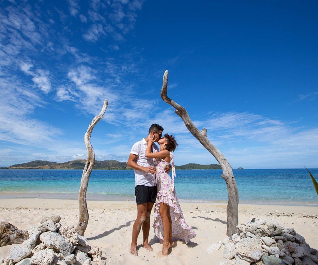 Διάσημη ηθοποιός αρραβωνιάστηκε και δημοσίευσε καρέ καρέ την πρόταση γάμου!