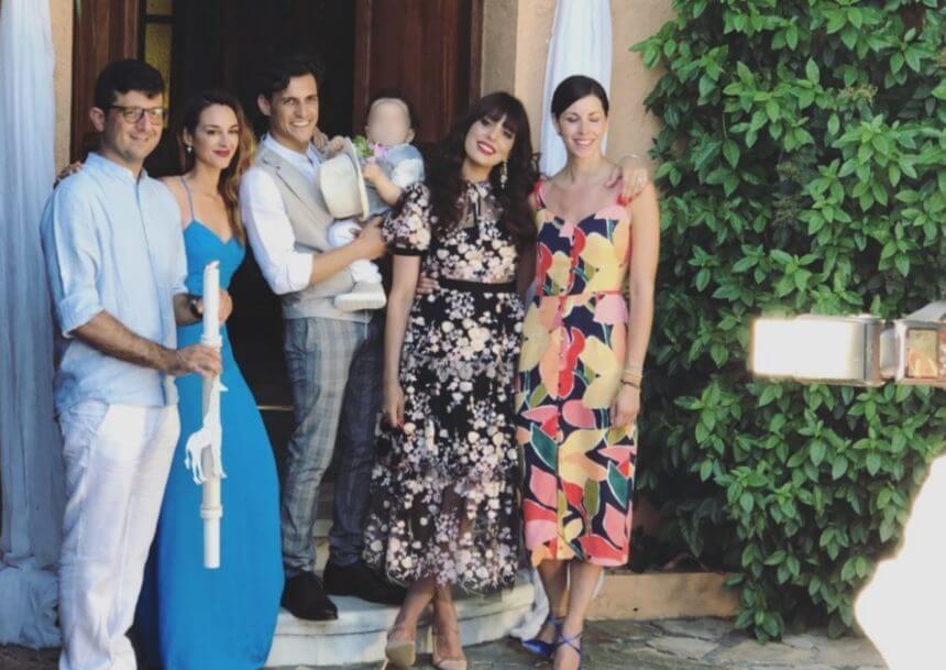 Ο Σταύρος Σβήγκος και η Έλενα Αϊβαλή βάφτισαν τον μονάκριβο γιο τους! [pics,video]