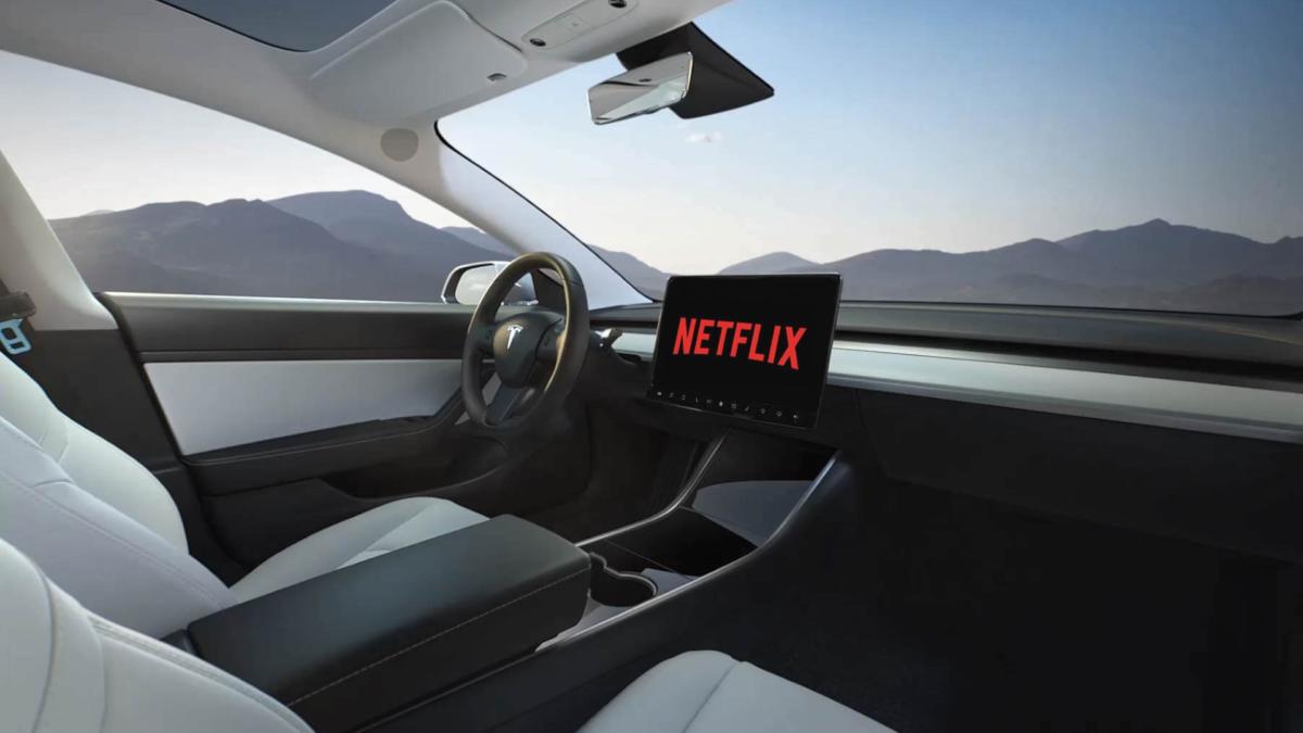 Ποια αυτοκινητοβιομηχανία προσθέτει Netflix και Youtube στα μοντέλα της