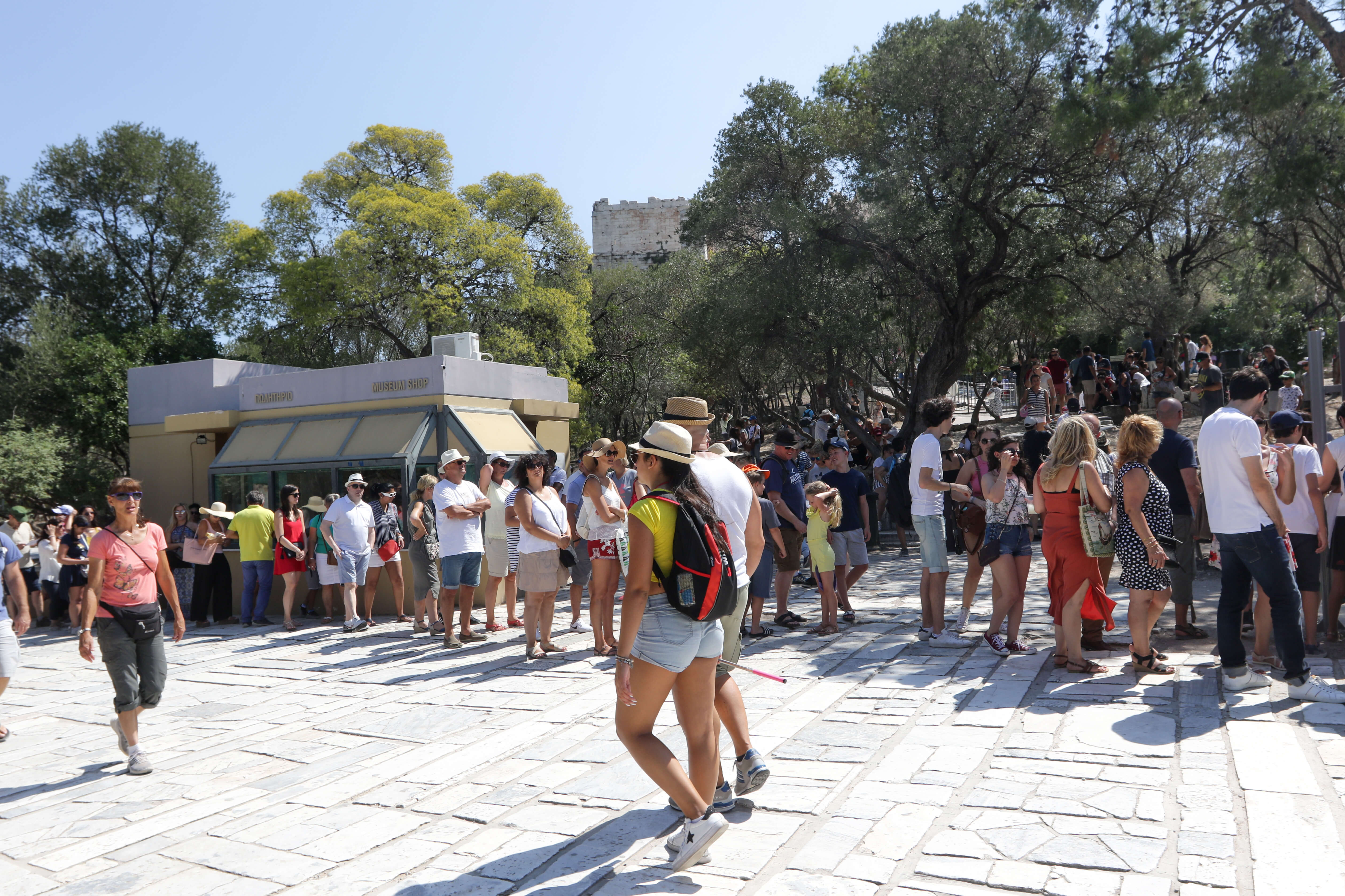 Ο καύσωνας απειλεί να… κλείσει την Ακρόπολη