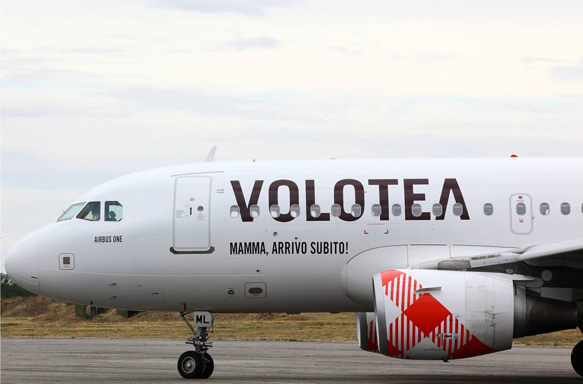 Αδιανόητο! Η Volotea ακύρωσε πτήση και έστειλε τους επιβάτες με… πλοίο στον Πειραιά