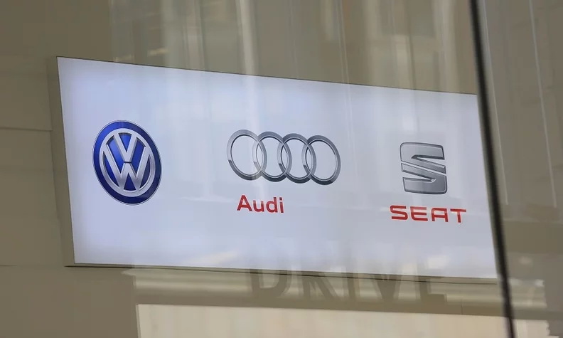 VW Group: Πέφτουν οι πωλήσεις, ανεβαίνουν τα κέρδη