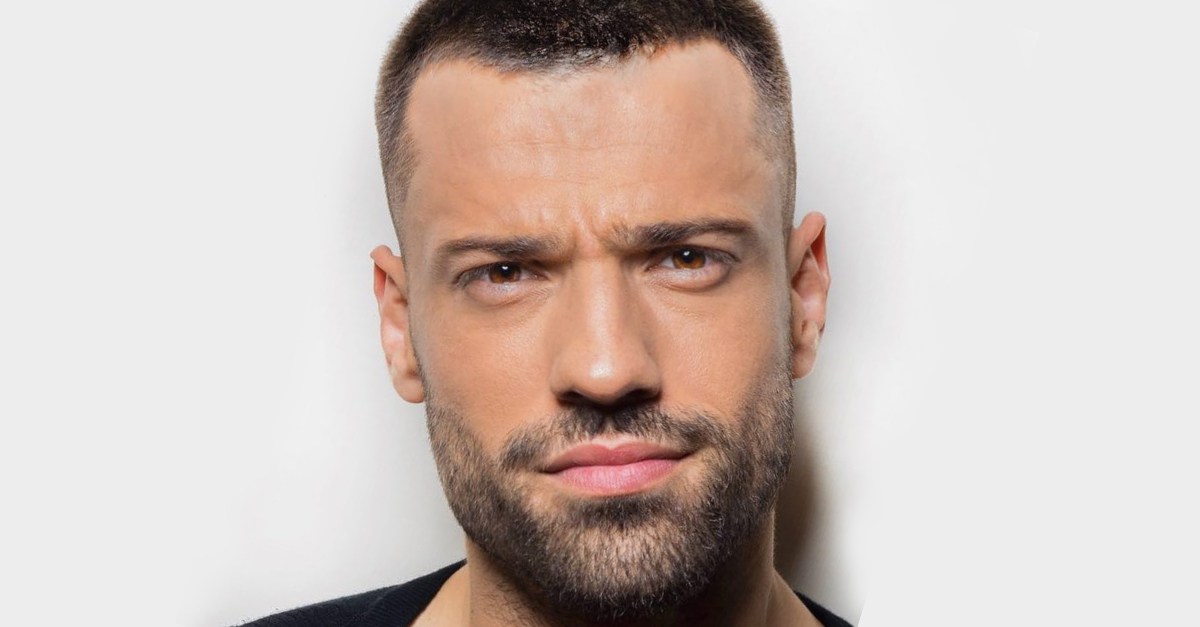 Κωνσταντίνος Αργυρός: Με την αλλαγή που έκανε στα μαλλιά του δείχνει ακόμα πιο γοητευτικός! [pics]