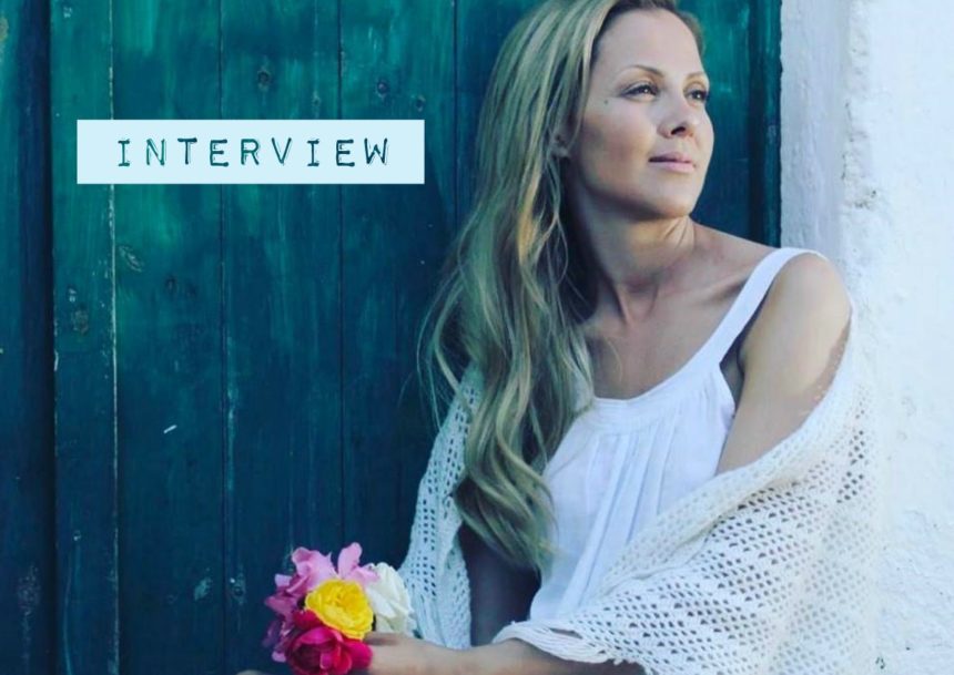 Η Φανή Δρακοπούλου στο TLIFE: Αποκαλύπτει τον μυστικό της γάμο και μιλάει για τα δίδυμα μωρά της!