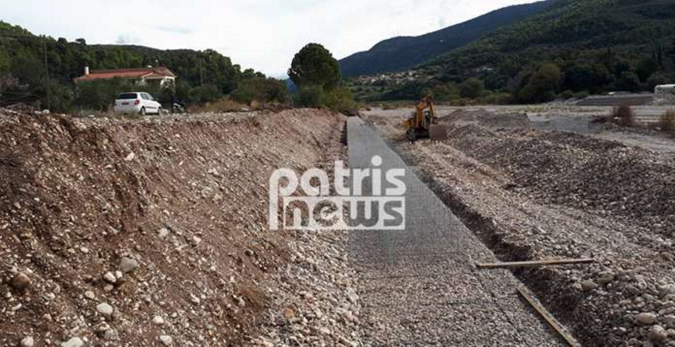 Ηλεία: Χειριστής γκρέιντερ έπεσε σε χαράδρα και σκοτώθηκε!