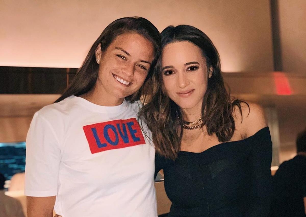 Καλομοίρα: Δείπνο με την οικογένεια της Μαρίας Σάκκαρη σε ελληνικό εστιατόριο στην Αμερική!