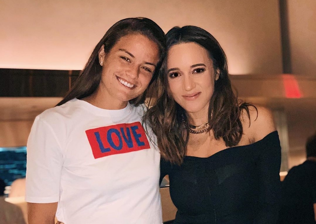 Καλομοίρα: Δείπνο με την οικογένεια της Μαρίας Σάκκαρη σε ελληνικό εστιατόριο στην Αμερική!