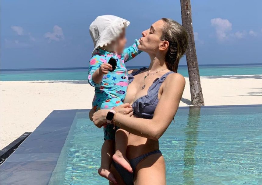 Μαριάννα Γουλάνδρή: Mε το σκάφος στη Ζάκυνθο! [pics]