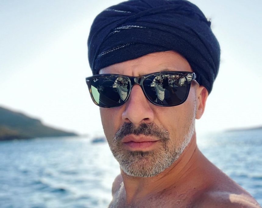 Ο Νίκος Μουτσινάς αποκαλύπτει την αγαπημένη στιγμή των διακοπών του!