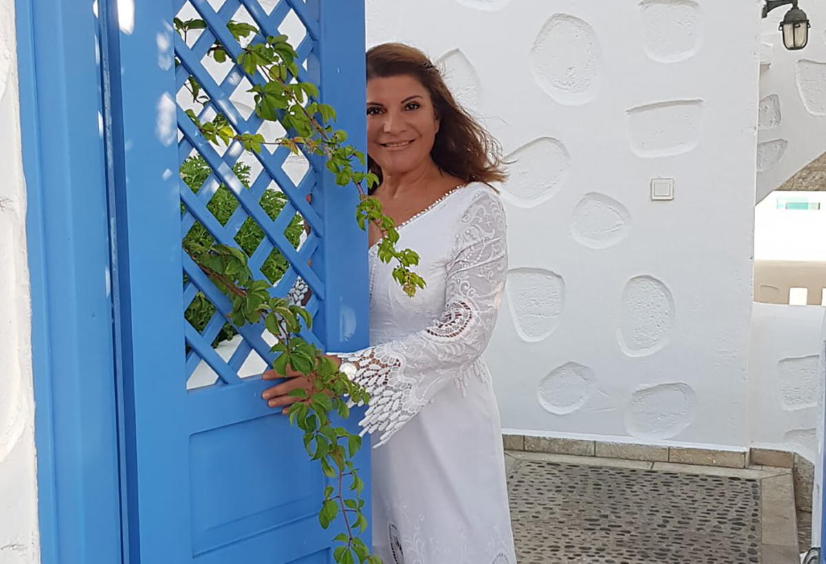 Χαμός με τη φωτογραφία της Μπαρμπαρίγου από την παραλία!