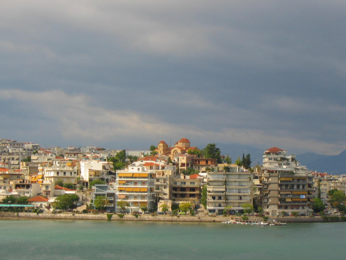 Στο πόδι η Χαλκίδα! Μυστηριώδεις «εκρήξεις» τρόμαξαν τους κατοίκους